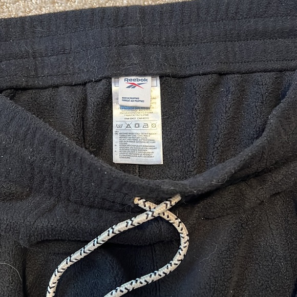 Reebok classic fleece sweatpant joggers - Picture 4 of 5